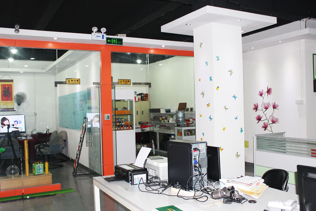 深圳塑胶乐竞网页版入口厂,深圳市乐竞网页版入口厂,深圳乐竞网页版入口厂,深圳乐竞网页版入口,深圳塑胶乐竞网页版入口