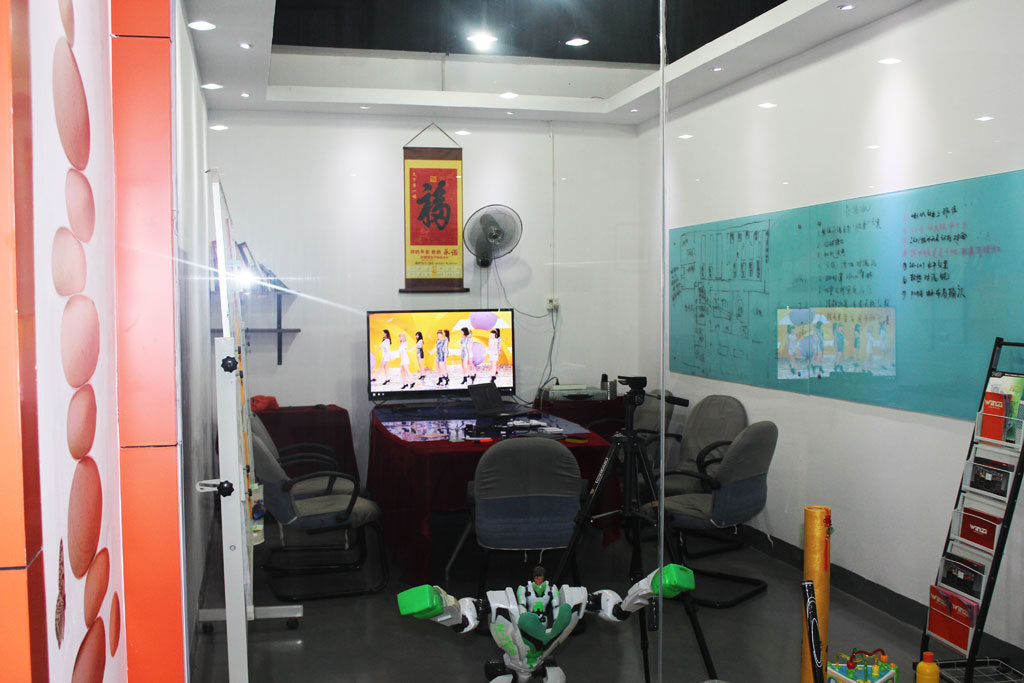 深圳塑胶乐竞网页版入口厂,深圳市乐竞网页版入口厂,深圳乐竞网页版入口厂,深圳乐竞网页版入口,深圳塑胶乐竞网页版入口