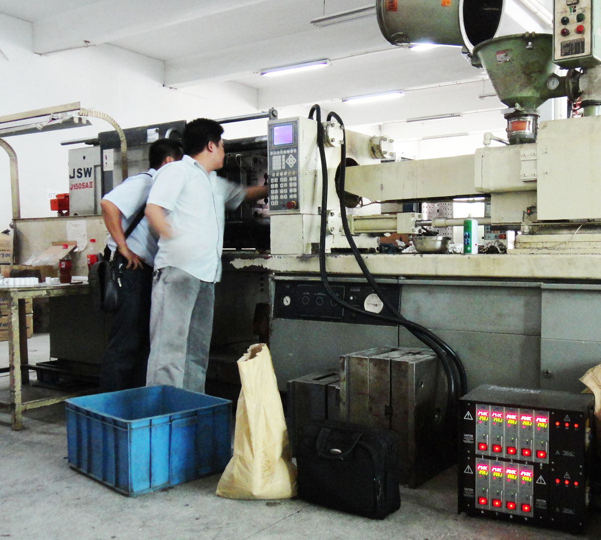 深圳塑胶乐竞网页版入口厂,深圳市乐竞网页版入口厂,深圳乐竞网页版入口厂,深圳乐竞网页版入口,深圳塑胶乐竞网页版入口