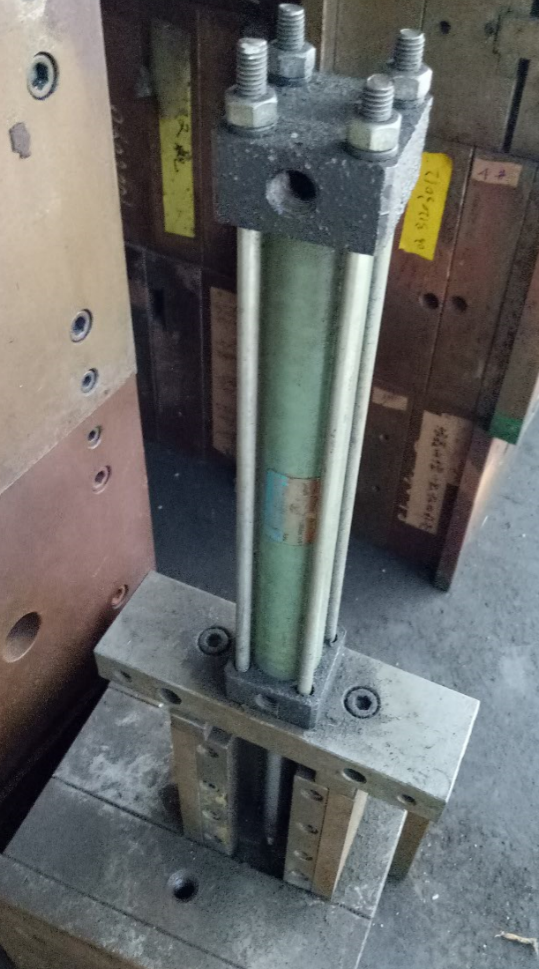 1504867671915999.png blob.png